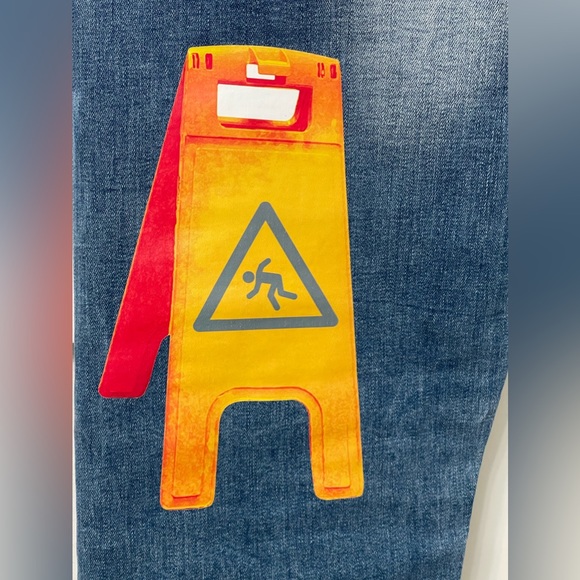 Off-White Designer Unique Denim Girl Skeleton Caution Graphic Jeans Size 36 - Picture 10 of 17